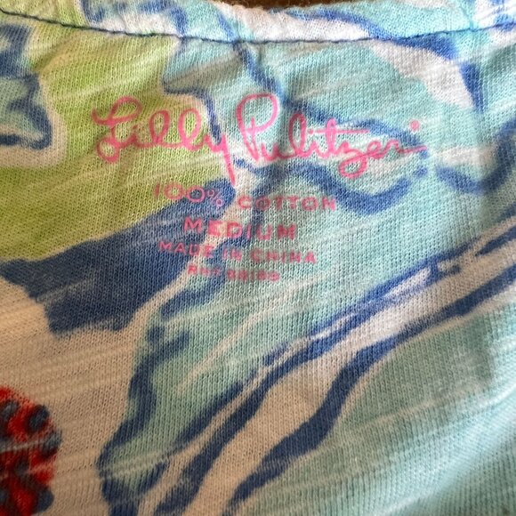 NWT Lilly Pulitzer Wynne Top Worth Blue May Flowers Medium Style 13880 - Picture 3 of 7